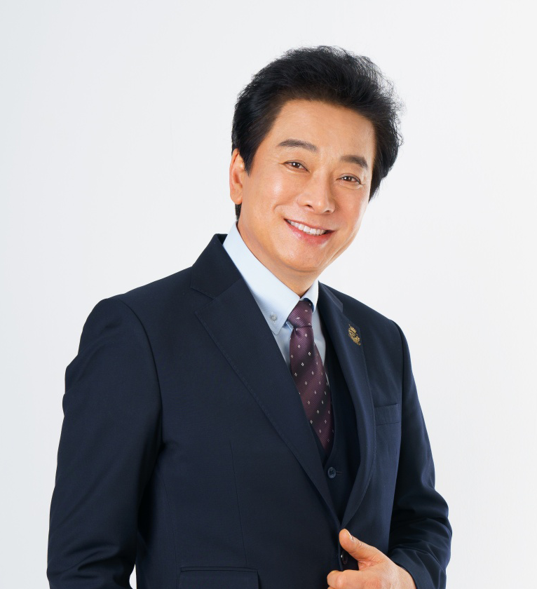 김형일